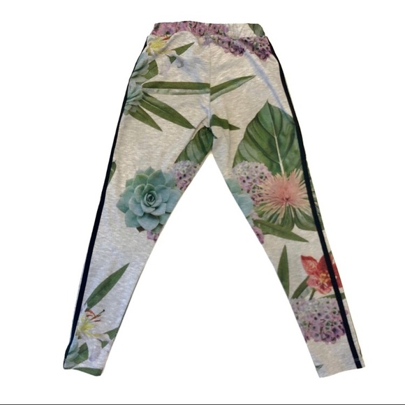 Adidas leggings - Picture 2 of 3